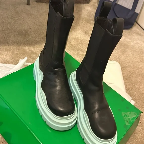 Bottega Tire Boots - Picture 3 of 5